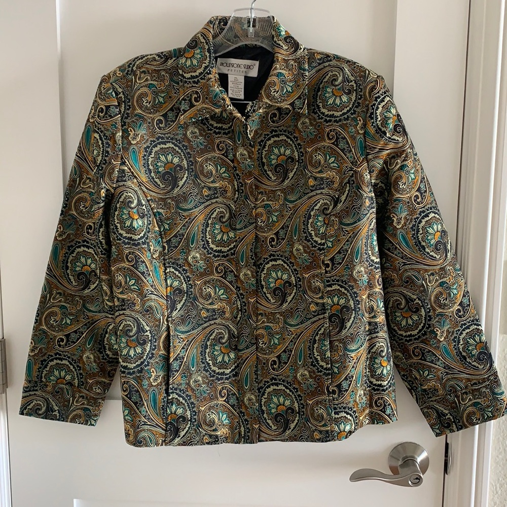 Paisley Zip front jacket size PL